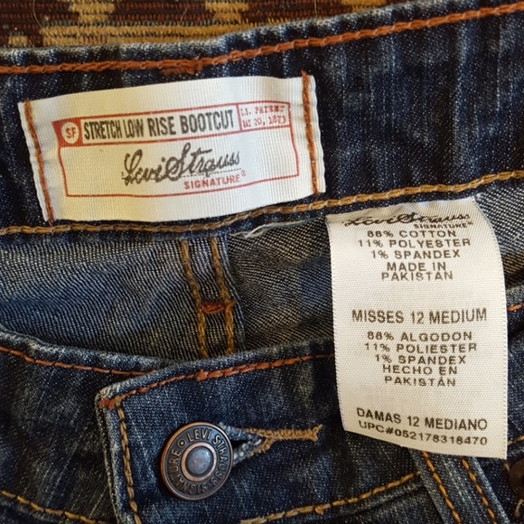Levi's - Picture 2 of 3